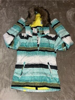 Roxy Aqua, White & Black Striped Ski Jacket with Faux Fur Hood Womens Sm